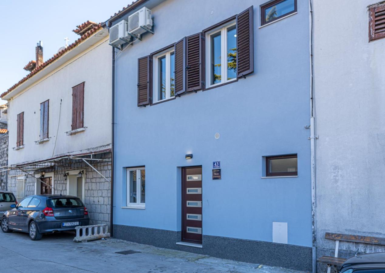 Su Casa - At Kastela Oldtown Appartement Buitenkant foto
